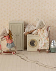 Mouse Closet - Annie & Flora