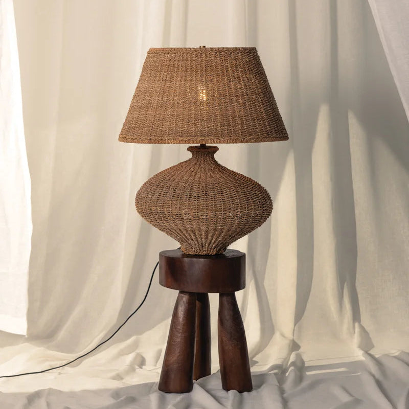 Nette Table Lamp