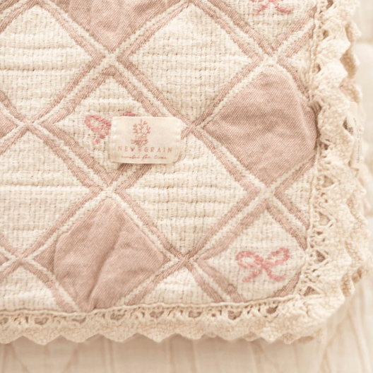 Bow Patchwork Blanket - Annie & Flora