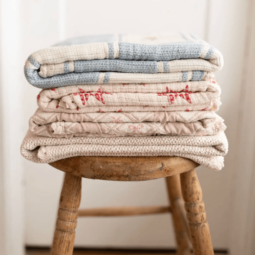 Bow Patchwork Blanket - Annie &amp; Flora