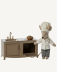 Brown Mouse Kitchen - Annie & Flora