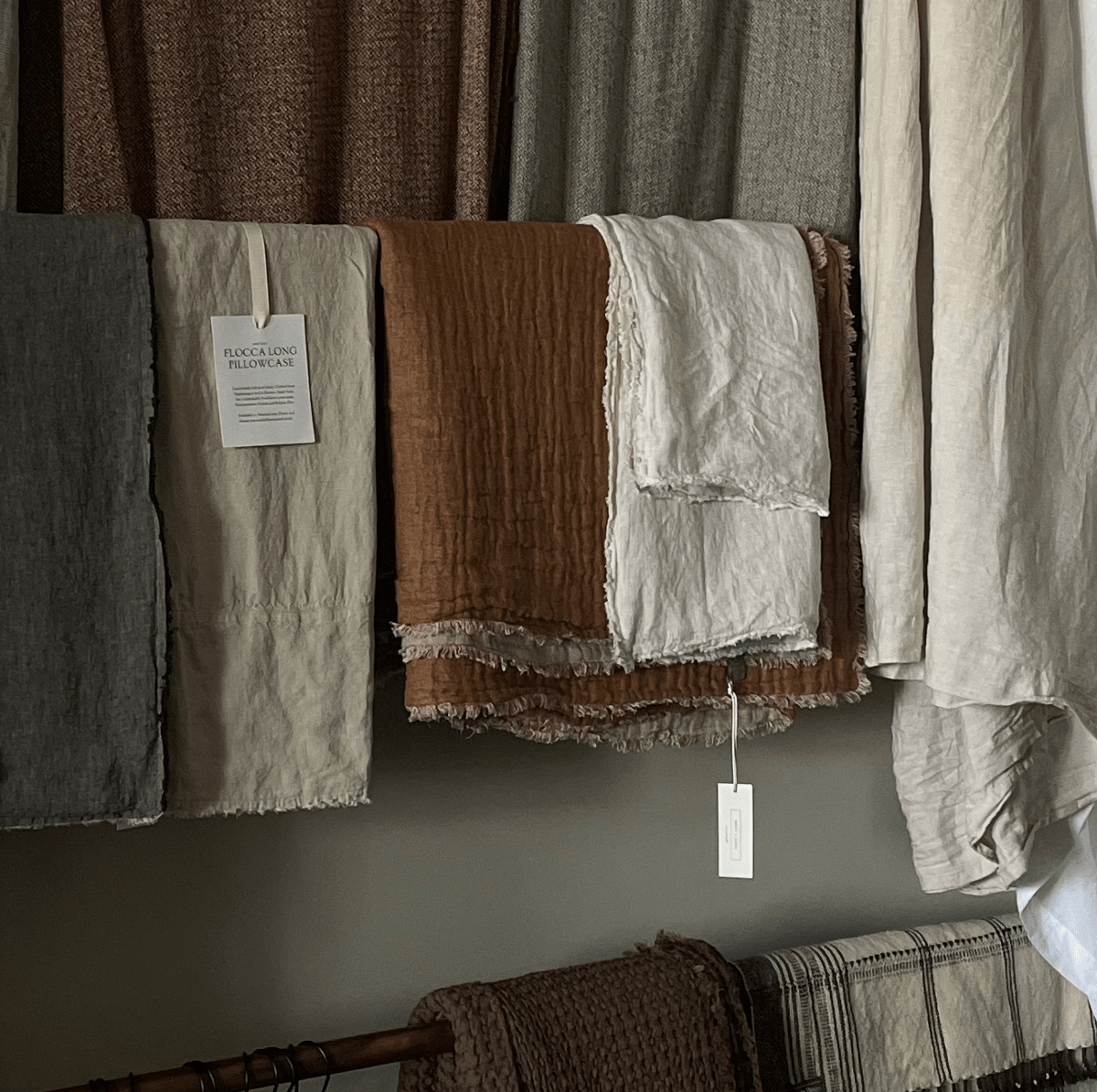 Crush Double Linen Throw - Annie &amp; Flora