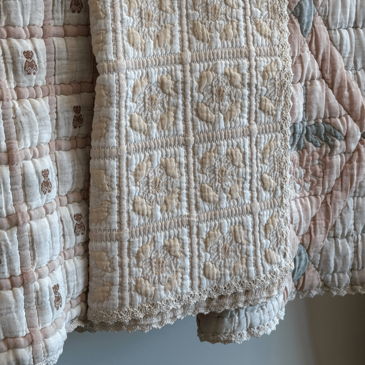 Daffodil Quilt - Annie & Flora