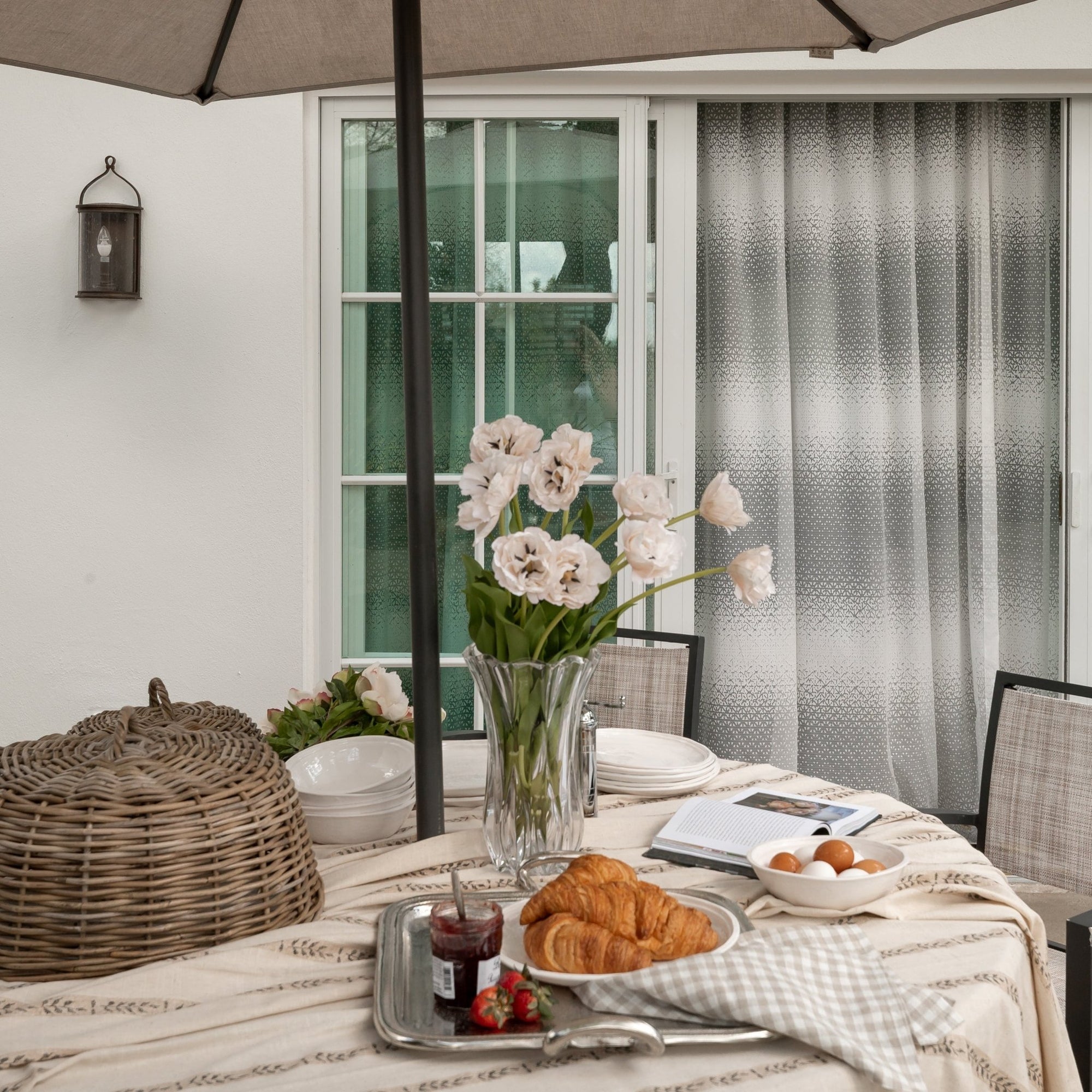 Double Line Oval Platter - Annie &amp; Flora