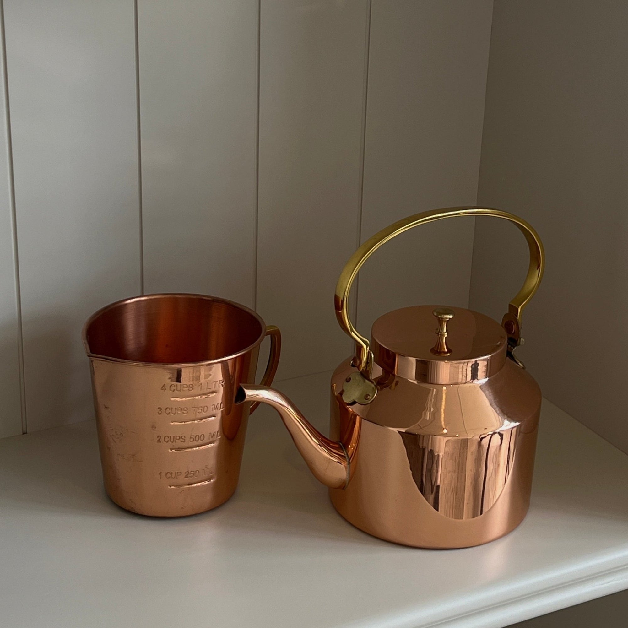 English Copper Tea Kettle - Annie & Flora