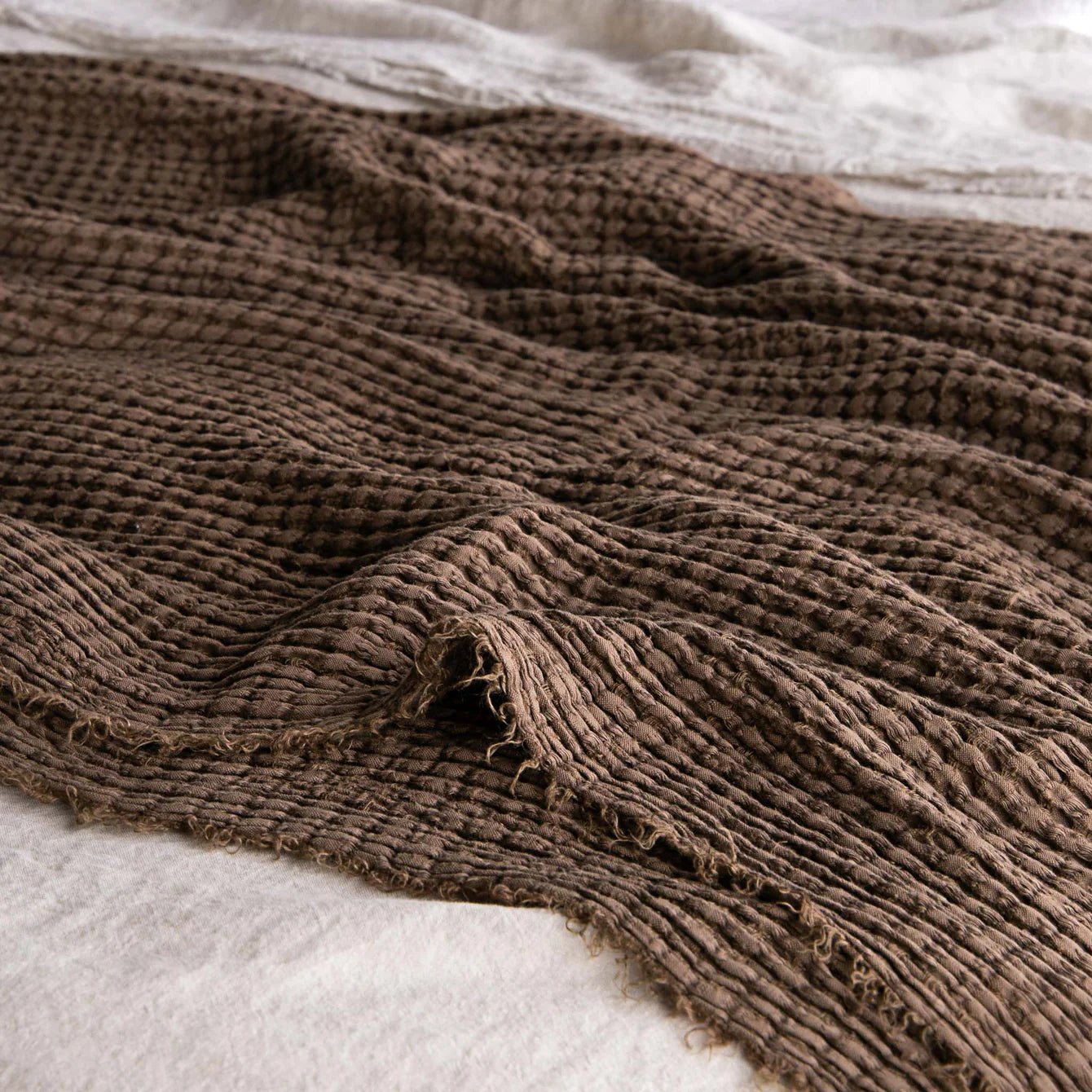 Flocca Linen Blanket - Annie &amp; Flora