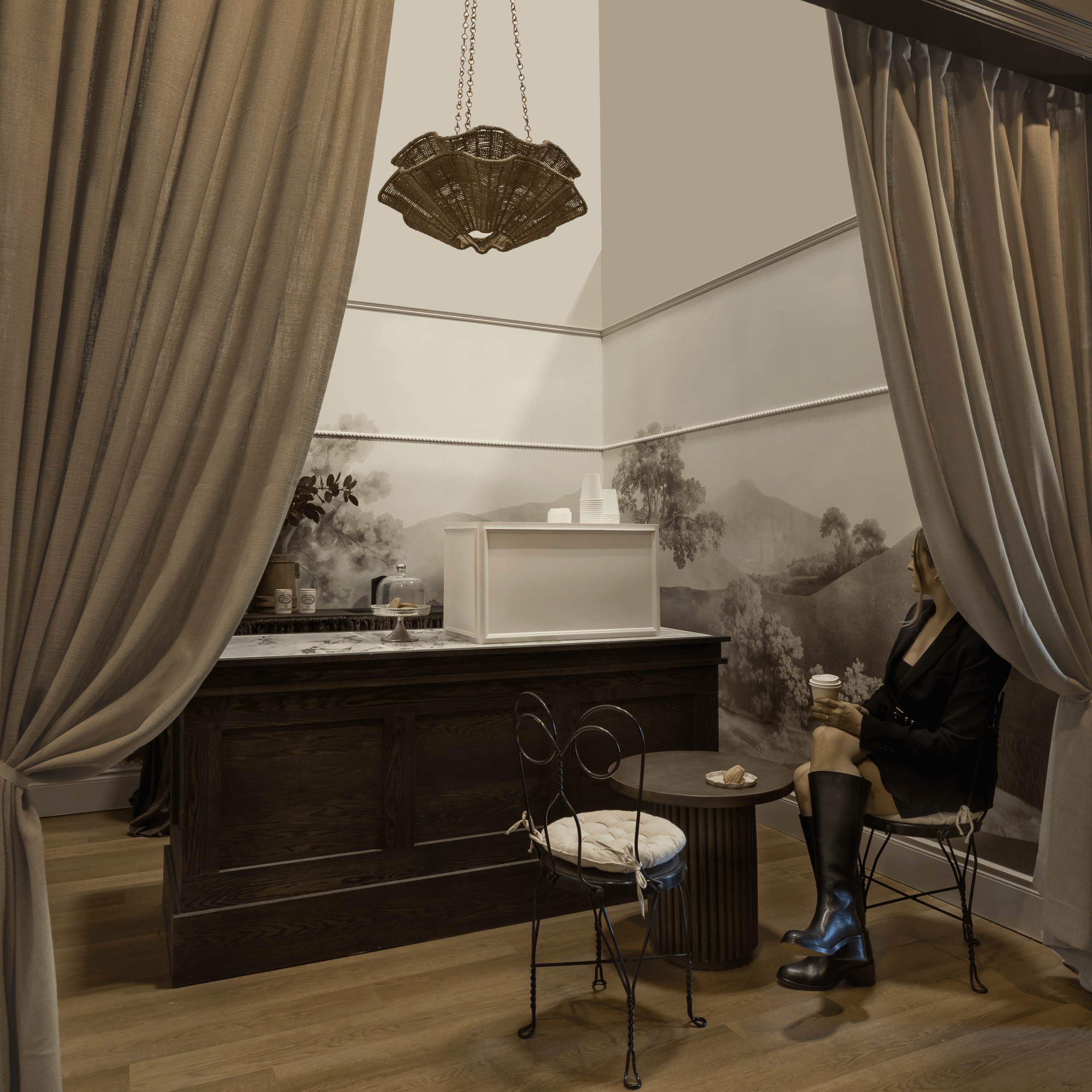 Hayworth Chandelier - Annie & Flora