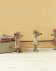Little Sister Dance Mouse in Daybed - Annie & Flora