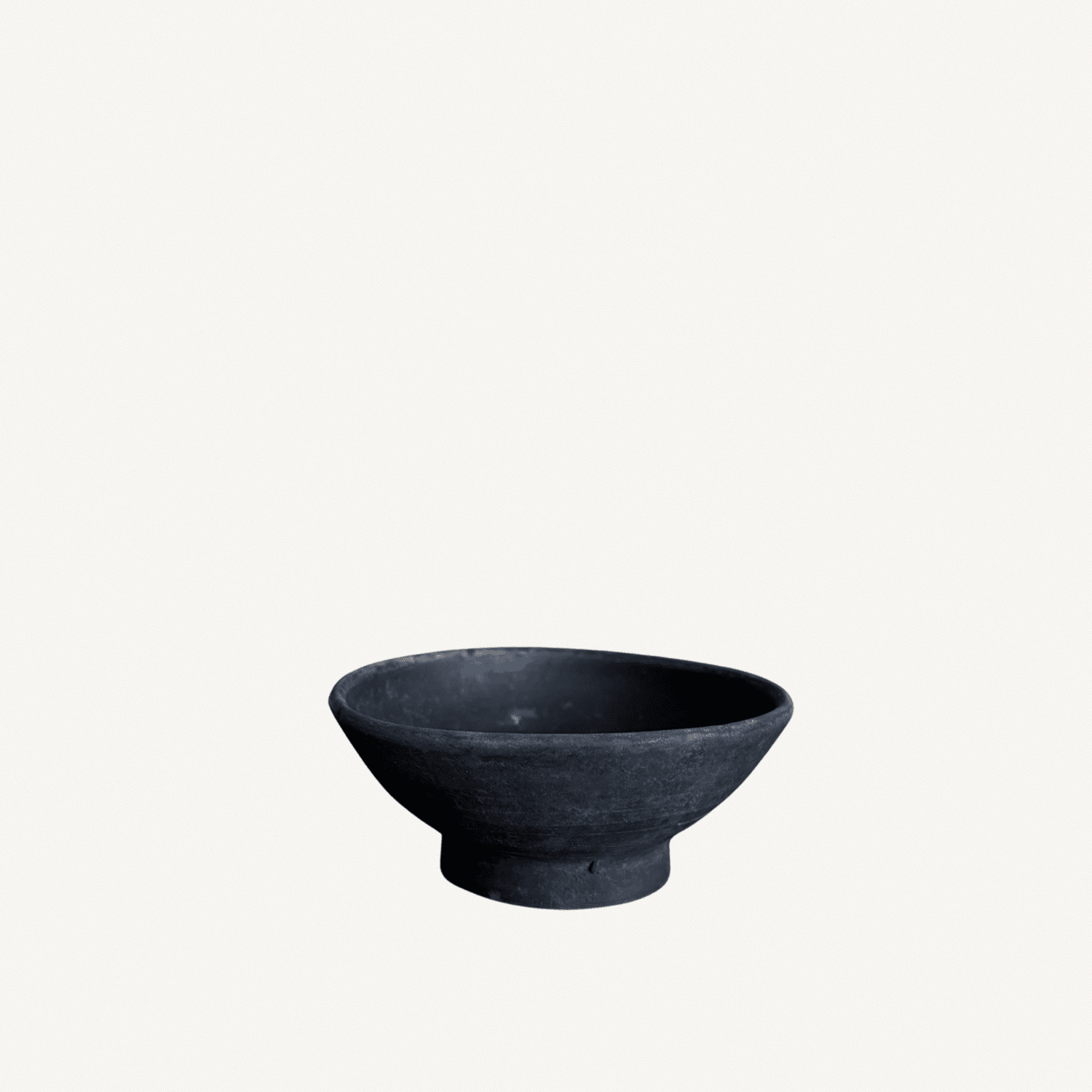 Louis Vintage Dish - Annie & Flora