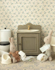 Miniature Bathroom Sink - Annie & Flora