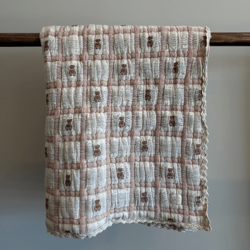 Teddy Petal Keepsake Quilt - Annie & Flora