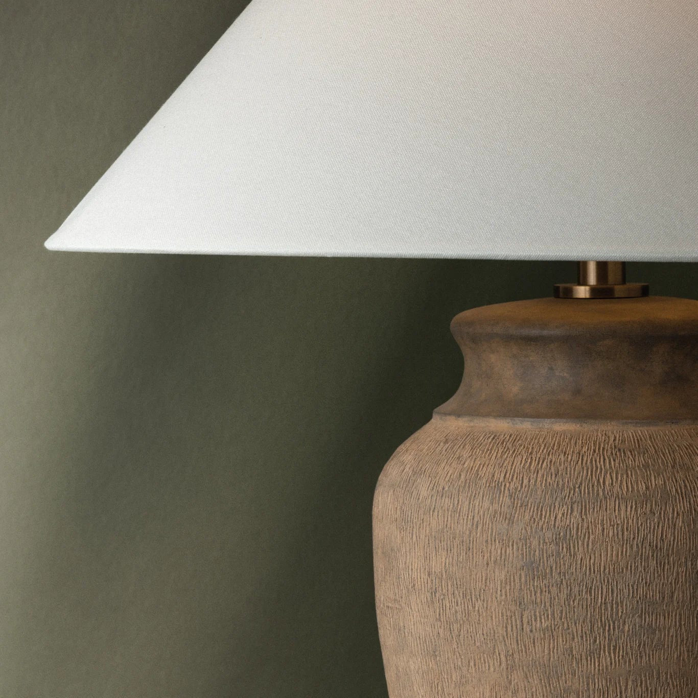 Vessel Table Lamp - Annie & Flora