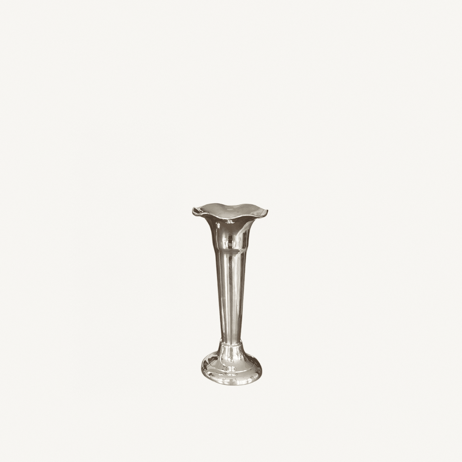 Wavy Edge Vase - Annie & Flora