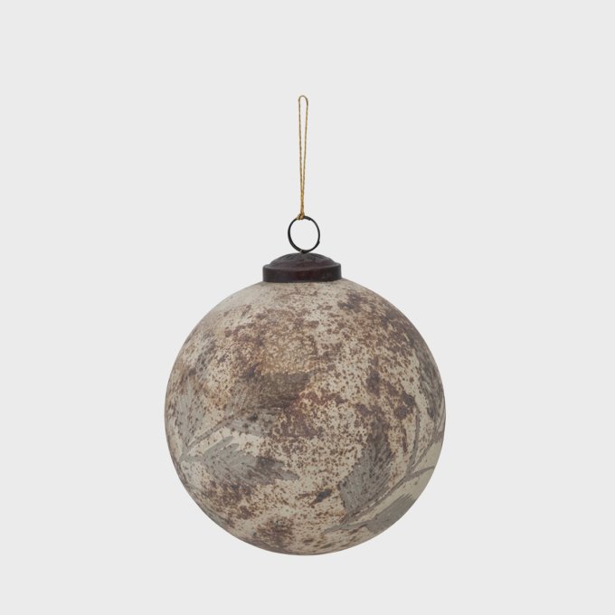 Round Ornament with Etched Leaves - Annie & Flora